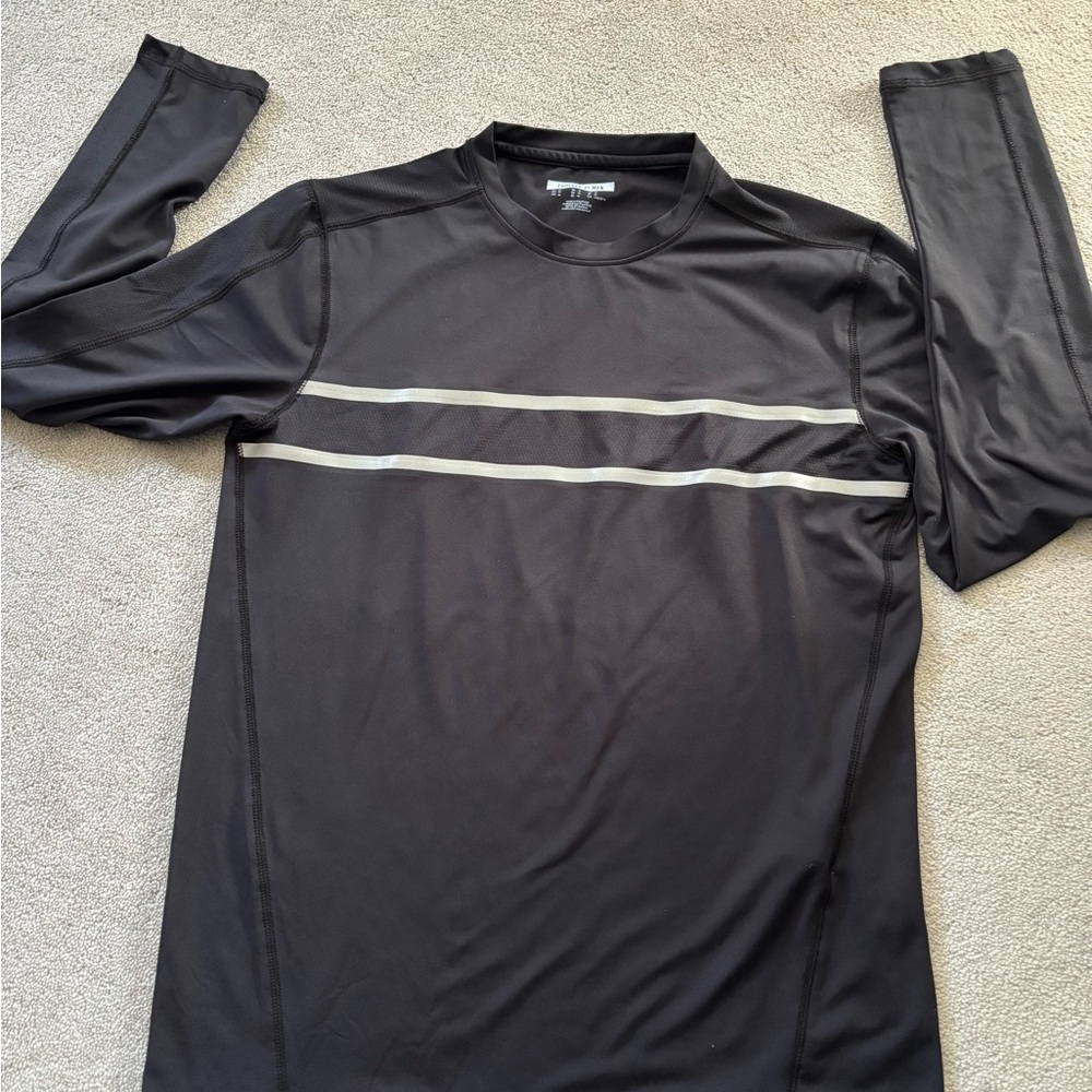 Forever 21 Men's Black Crew Neck athletic Tee